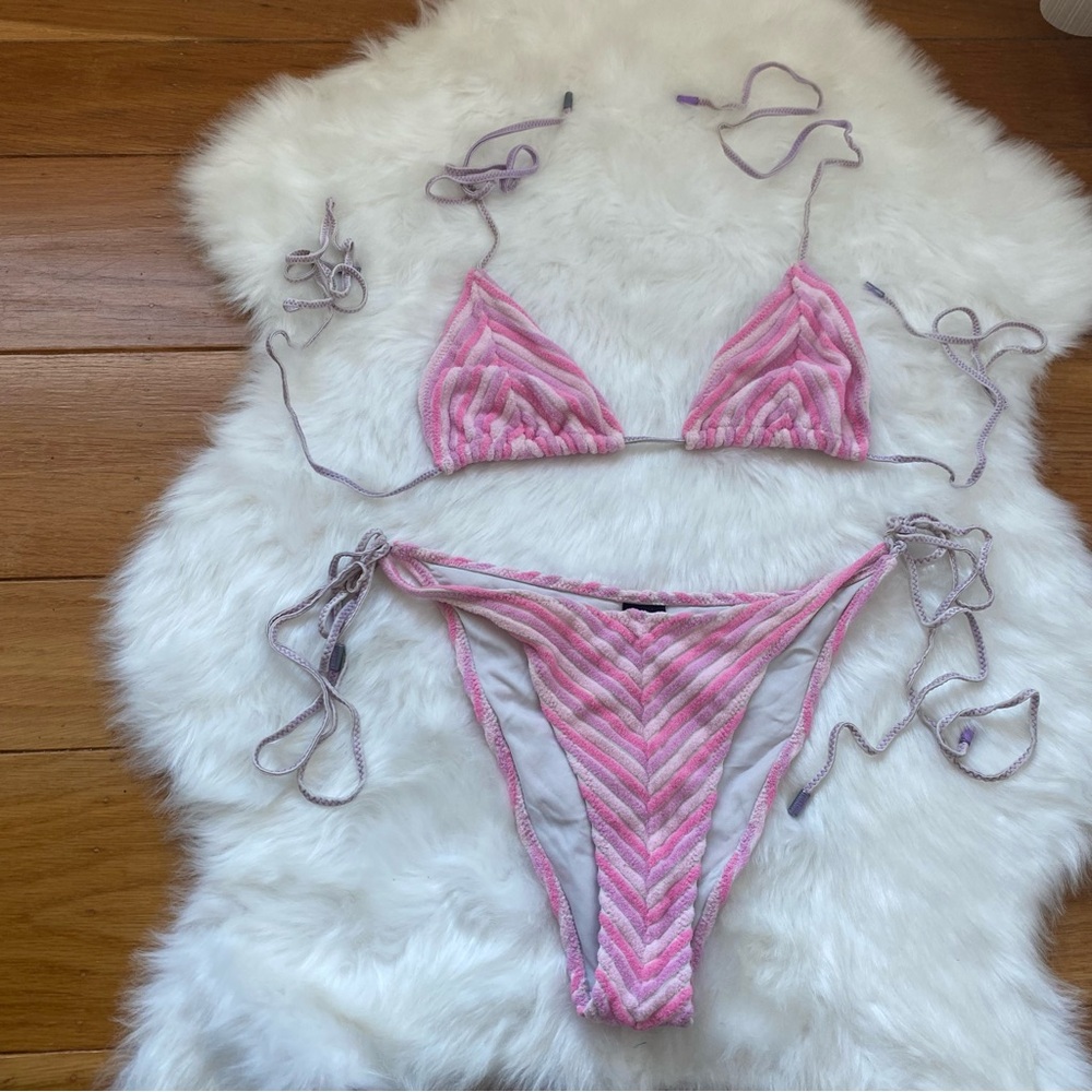 Triangl pink striped bikini